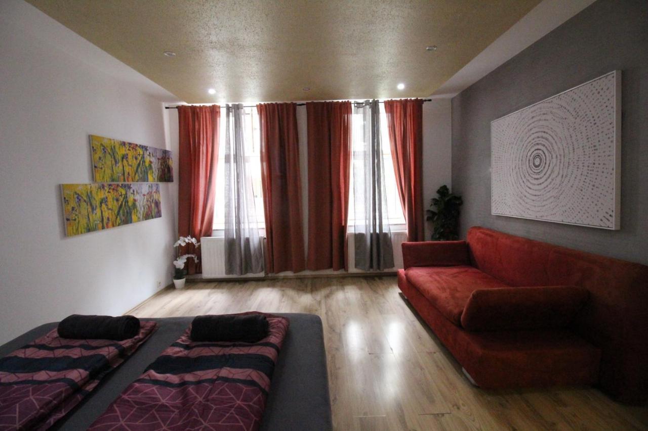 Private Triple Bedroom Rf1 Wien Exteriör bild